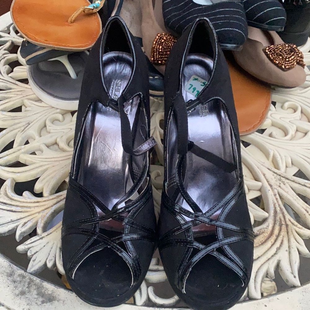 Black faux suede heels sz. 7